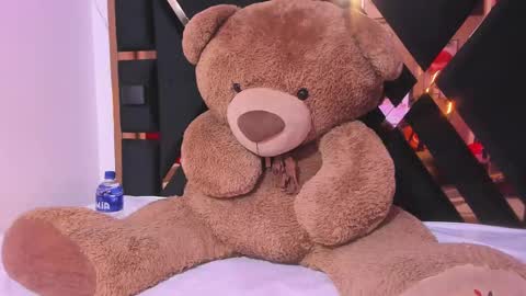 Luci  online show from March 2025 01:42:02 AM