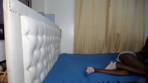 Snapshot of ebony_doll11 chatting on February 2026 11:25:02 PM melons online show from February 2026 11:25:02 PM