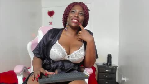 Snapshot of ebony_mine47 chatting on January 2025 10:00:01 AM Ebony Mine online show from January 2025 10:00:01 AM
