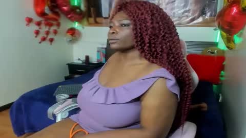 Snapshot of ebony_mine47 chatting on March 2025 07:27:02 AM Ebony Mine online show from March 2025 07:27:02 AM