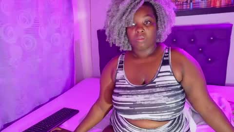 Snapshot of ebony_neighbormoans chatting on May 2026 11:29:01 AM LINA online show from May 2026 11:29:01 AM