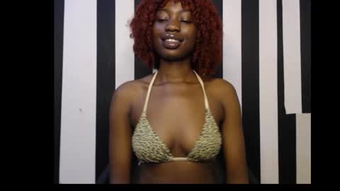 Snapshot of ebony_petitequeen chatting on September 2025 11:03:01 AM Ella online show from September 2025 11:03:01 AM