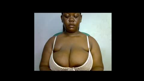 Snapshot of ebony_plumx12 chatting on April 2026 07:31:02 PM Prisy online show from April 2026 07:31:02 PM