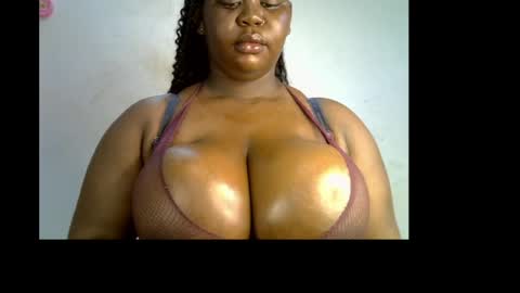 Snapshot of ebony_plumx12 chatting on May 2026 10:23:01 AM Prisy online show from May 2026 10:23:01 AM