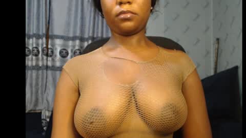 Snapshot of ebony_sexy_queen chatting on January 2025 06:44:01 PM Racheal online show from January 2025 06:44:01 PM