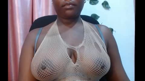 Snapshot of ebony_sexy_queen chatting on September 2025 08:33:02 PM Racheal online show from September 2025 08:33:02 PM