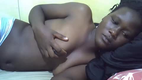 ebony_vanillah online show from February 2026 06:37:02 PM