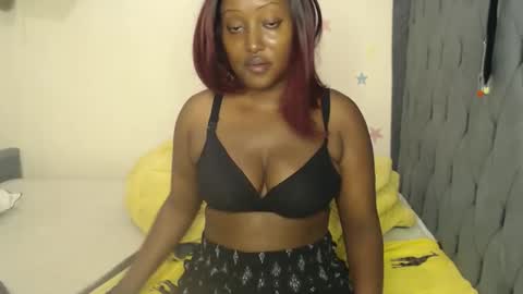 Snapshot of ebonyaswetly chatting on April 2026 04:32:01 AM ebonyaswetly online show from April 2026 04:32:01 AM