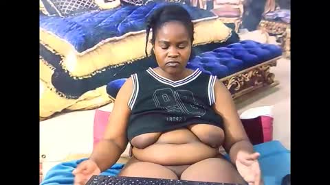 Snapshot of ebonybluediamond chatting on May 2026 08:22:02 AM ebonybluediamond online show from May 2026 08:22:02 AM