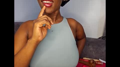 Ebony Melanie online show from October 2025 09:49:02 PM