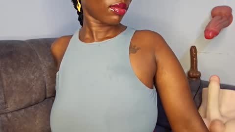 Ebony Melanie online show from January 2026 11:43:02 PM