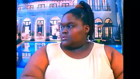 Snapshot of ebonyhotbuns4u2luv chatting on April 2026 12:29:02 PM ebonyhotbuns4u2luv online show from April 2026 12:29:02 PM