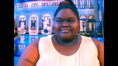 Snapshot of ebonyhotbuns4u2luv chatting on April 2026 12:35:02 AM ebonyhotbuns4u2luv online show from April 2026 12:35:02 AM