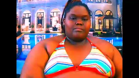 Snapshot of ebonyhotbuns4u2luv chatting on April 2026 12:40:01 PM ebonyhotbuns4u2luv online show from April 2026 12:40:01 PM