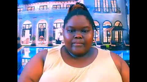 Snapshot of ebonyhotbuns4u2luv chatting on April 2026 08:23:02 AM ebonyhotbuns4u2luv online show from April 2026 08:23:02 AM