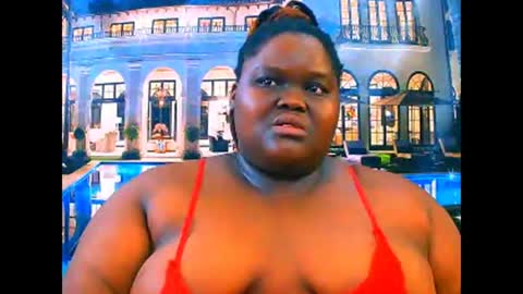 Snapshot of ebonyhotbuns4u2luv chatting on April 2026 06:46:02 PM ebonyhotbuns4u2luv online show from April 2026 06:46:02 PM