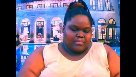 Snapshot of ebonyhotbuns4u2luv chatting on April 2026 06:47:02 PM ebonyhotbuns4u2luv online show from April 2026 06:47:02 PM