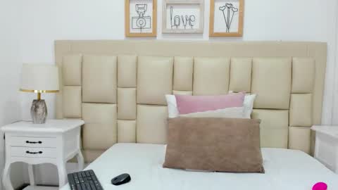 Ludovica online show from October 2025 03:38:02 AM