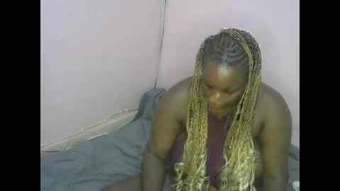 ebonymayahh online show from May 2026 12:01:02 PM