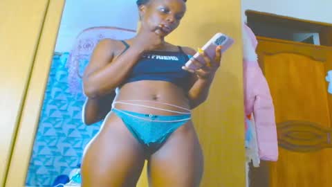 Snapshot of ebonysmilz88 chatting on May 2026 08:27:01 PM ebonysmilz88 online show from May 2026 08:27:01 PM