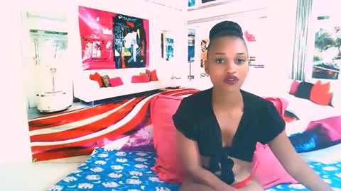 Candy online show from February 2025 06:26:02 PM