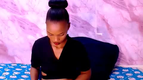 Candy online show from February 2025 06:01:02 PM