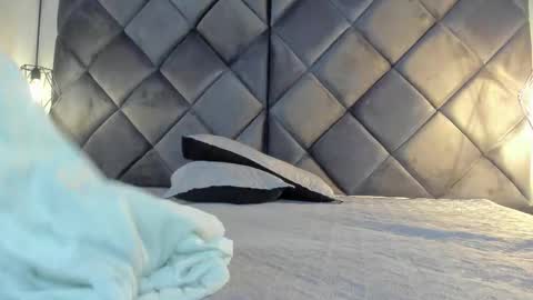 ebonyx40 online show from March 2026 11:06:01 AM