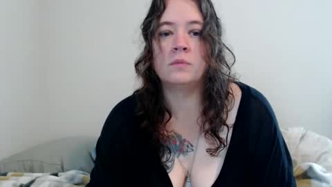 Snapshot of echosol17 chatting on September 2025 04:08:01 PM Weird Echo online show from September 2025 04:08:01 PM