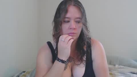 Snapshot of echosol17 chatting on September 2025 05:07:01 PM Weird Echo online show from September 2025 05:07:01 PM