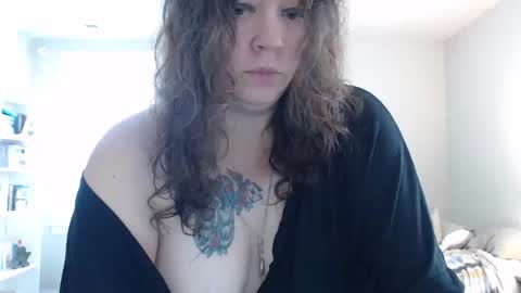 Snapshot of echosol17 chatting on October 2025 04:52:02 PM Weird Echo online show from October 2025 04:52:02 PM