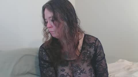 Snapshot of echosol17 chatting on January 2026 04:56:02 PM Weird Echo online show from January 2026 04:56:02 PM