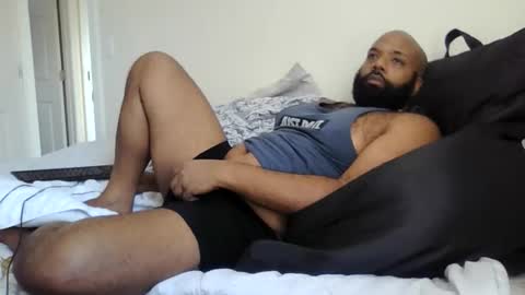 eddiejonez online show from December 2025 04:55:02 PM