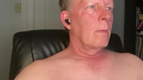 Snapshot of eddygl1968 chatting on July 2026 02:33:02 AM Eddy online show from July 2026 02:33:02 AM