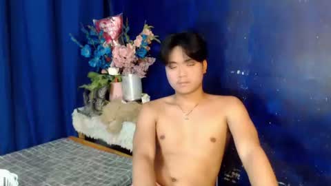 edelcum_xx online show from December 2025 01:00:01 AM