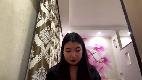 Snapshot of edinabluett chatting on February 2026 03:10:01 PM Eri online show from February 2026 03:10:01 PM