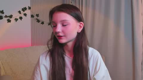 Lisa  online show from February 2025 12:30:01 AM