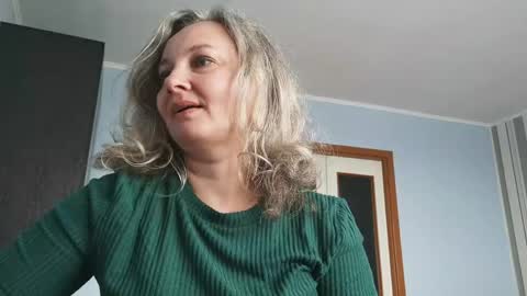edithmanning online show from April 2026 06:49:01 AM