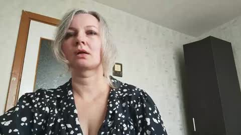 edithmanning online show from May 2026 06:09:01 AM