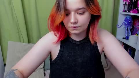 Snapshot of edna_dana chatting on November 2025 08:00:01 PM Edna online show from November 2025 08:00:01 PM