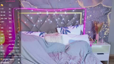 ednadavis online show from April 2026 11:24:01 AM