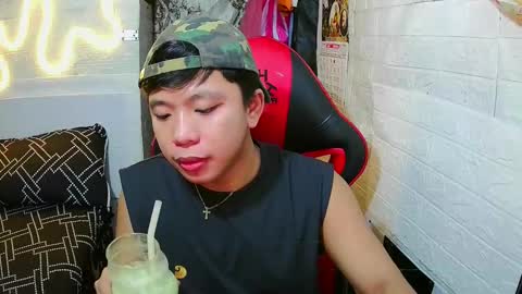 Snapshot of edrianburca052 chatting on March 2026 05:26:01 PM urasian chub online show from March 2026 05:26:01 PM