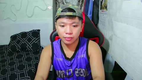 Snapshot of edrianburca052 chatting on March 2026 01:42:01 AM urasian chub online show from March 2026 01:42:01 AM