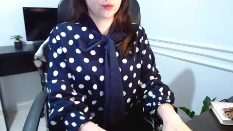 eduard_amun online show from September 2025 11:10:02 AM