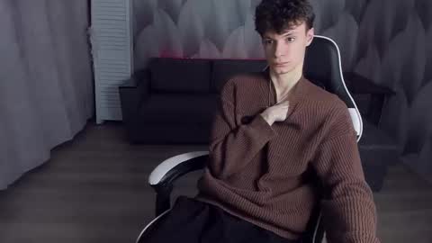 edvardblare online show from October 2025 07:14:01 PM