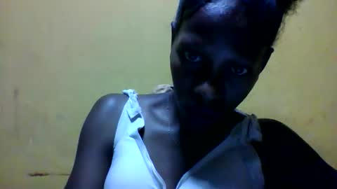 edwige770943 online show from April 2026 06:27:01 AM