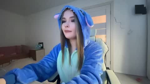 Lili online show from May 2026 06:40:02 AM