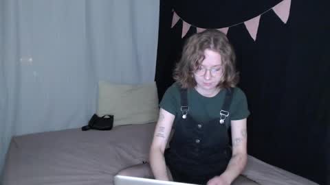 effa__laska online show from November 2025 07:13:02 PM