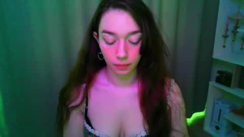 Snapshot of effie_balconii chatting on March 2026 08:29:02 AM effie_balconii online show from March 2026 08:29:02 AM
