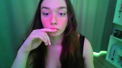 Snapshot of effie_balconii chatting on March 2026 11:37:02 AM effie_balconii online show from March 2026 11:37:02 AM