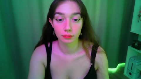 Snapshot of effie_balconii chatting on April 2026 12:14:02 PM effie_balconii online show from April 2026 12:14:02 PM